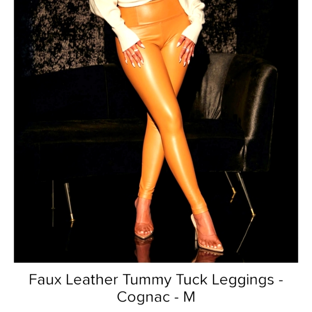 **SOLD**Faux Leather Tummy control leggings